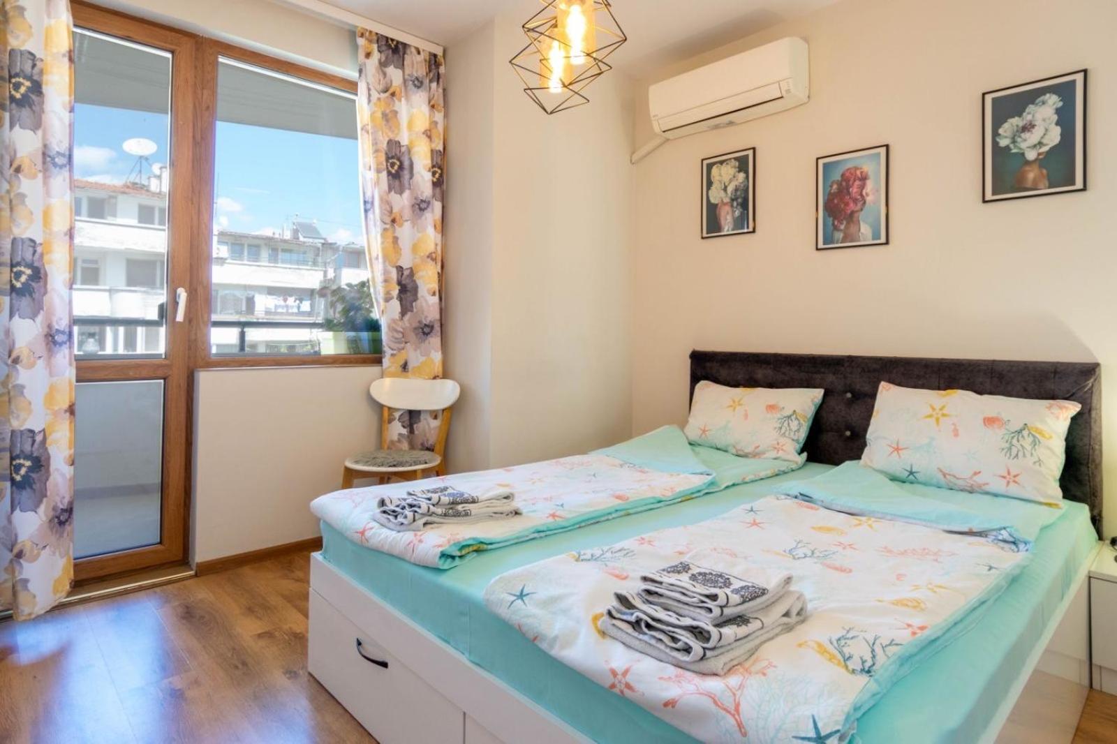 Joy Apartment Burgas Center Private Parking Kültér fotó