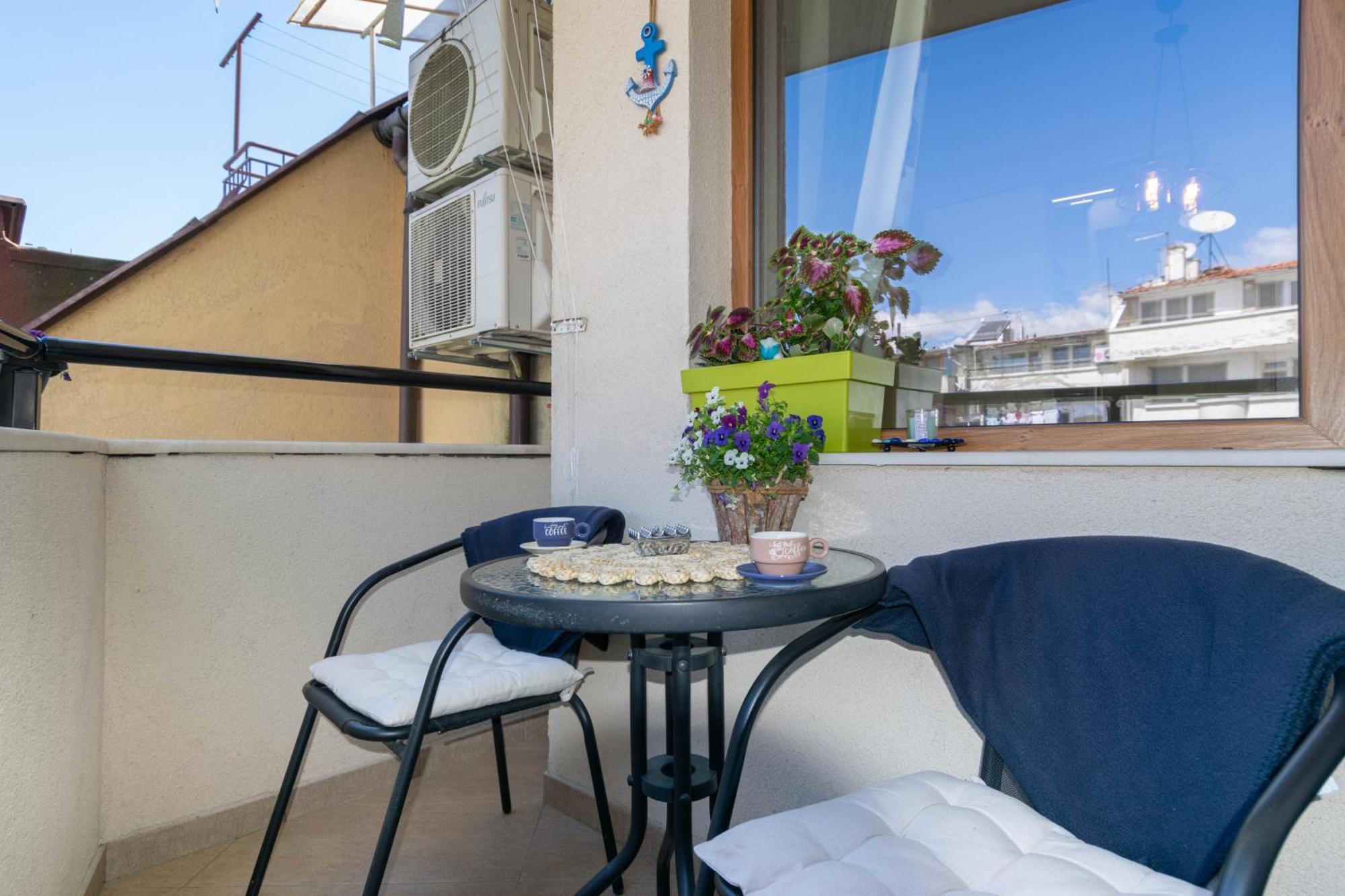 Joy Apartment Burgas Center Private Parking Kültér fotó